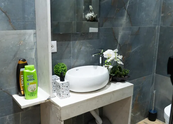 Golden Corner 1 - Sweet Escape Apartament Tirana
